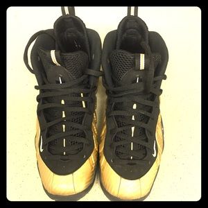 Metallic gold Nike foamposite